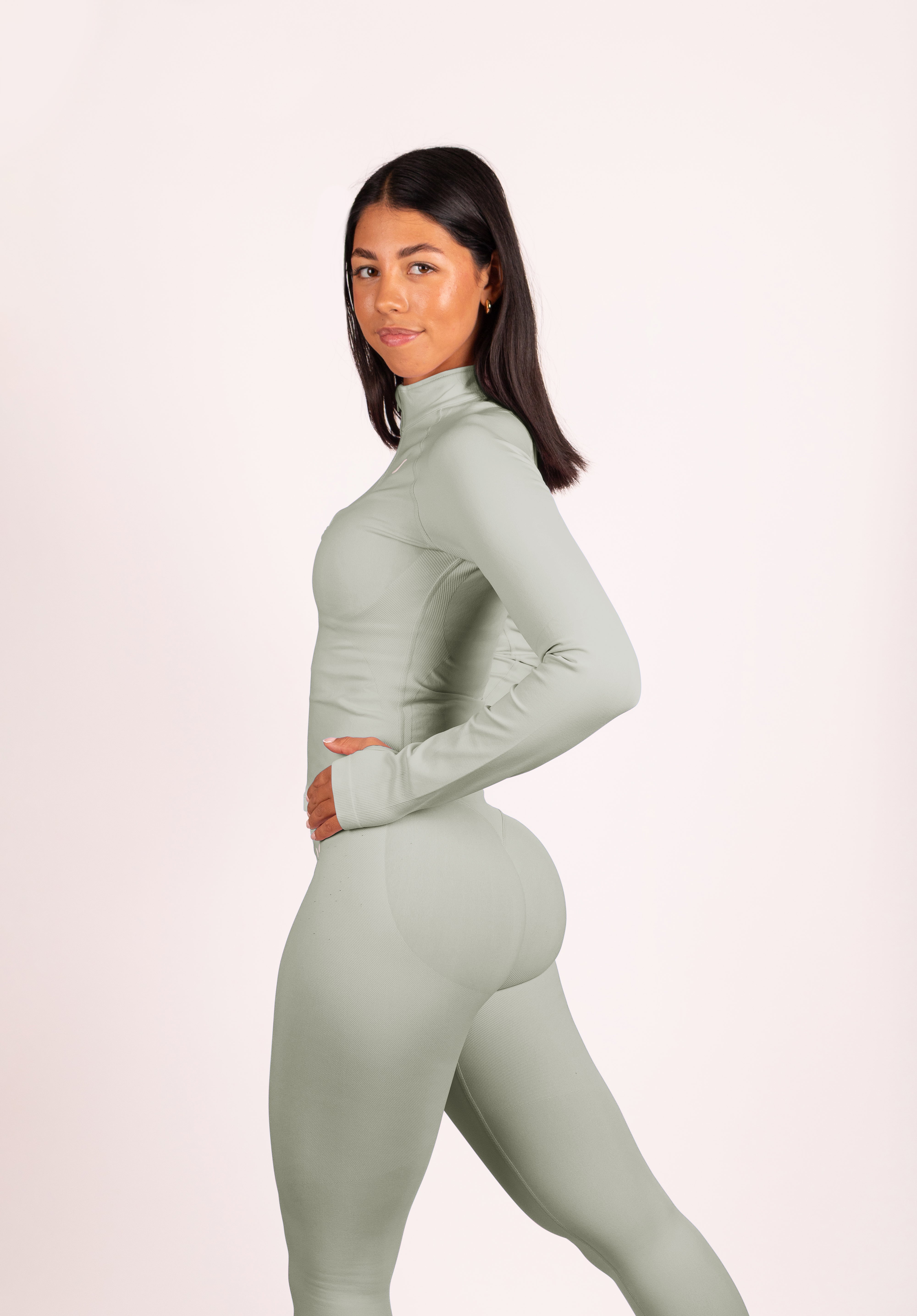 Beau | Premium High Performance Leggings Scrunch - Marfil