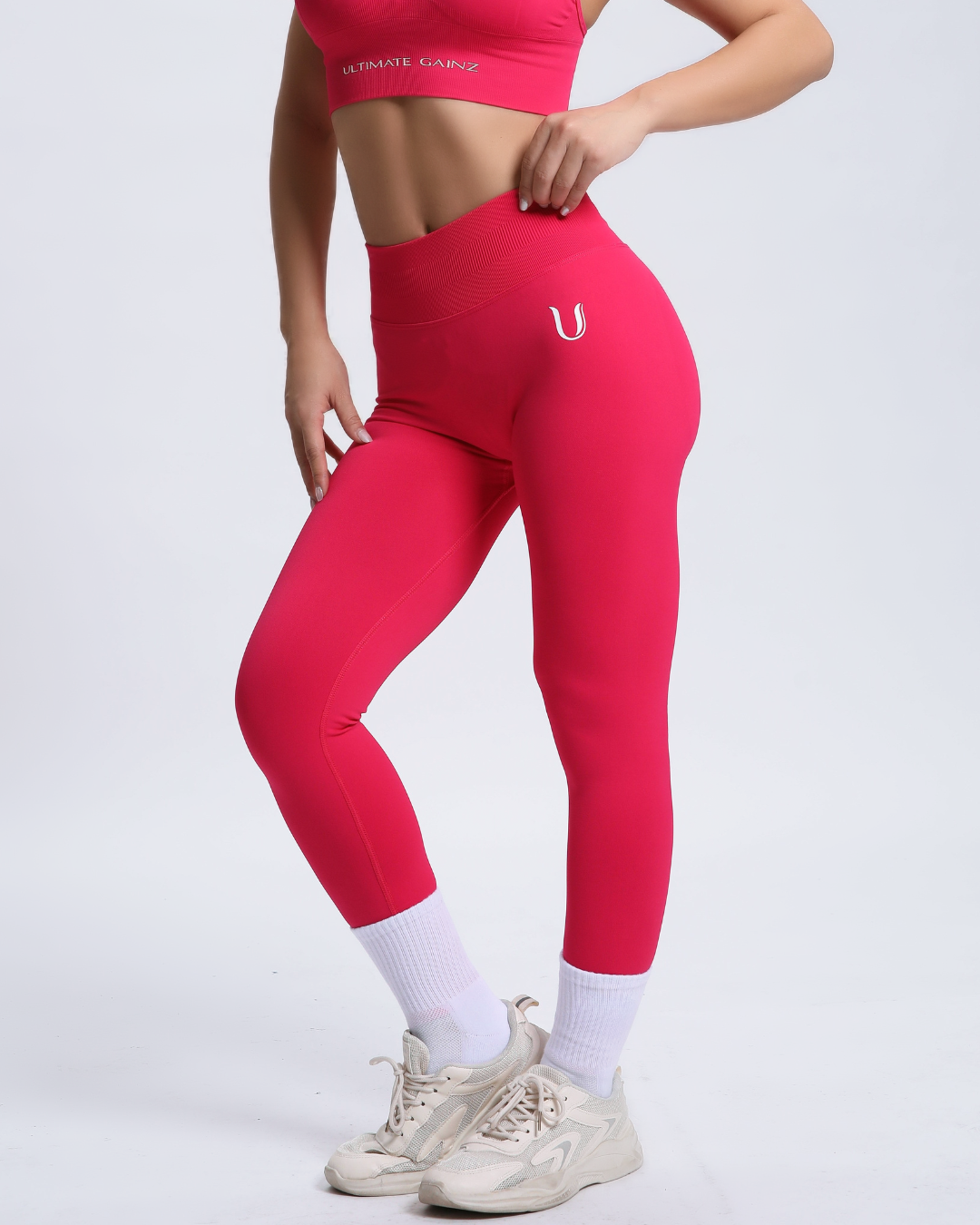 Joy | Legging Esculpidora con Scrunch – Rojo Rosado