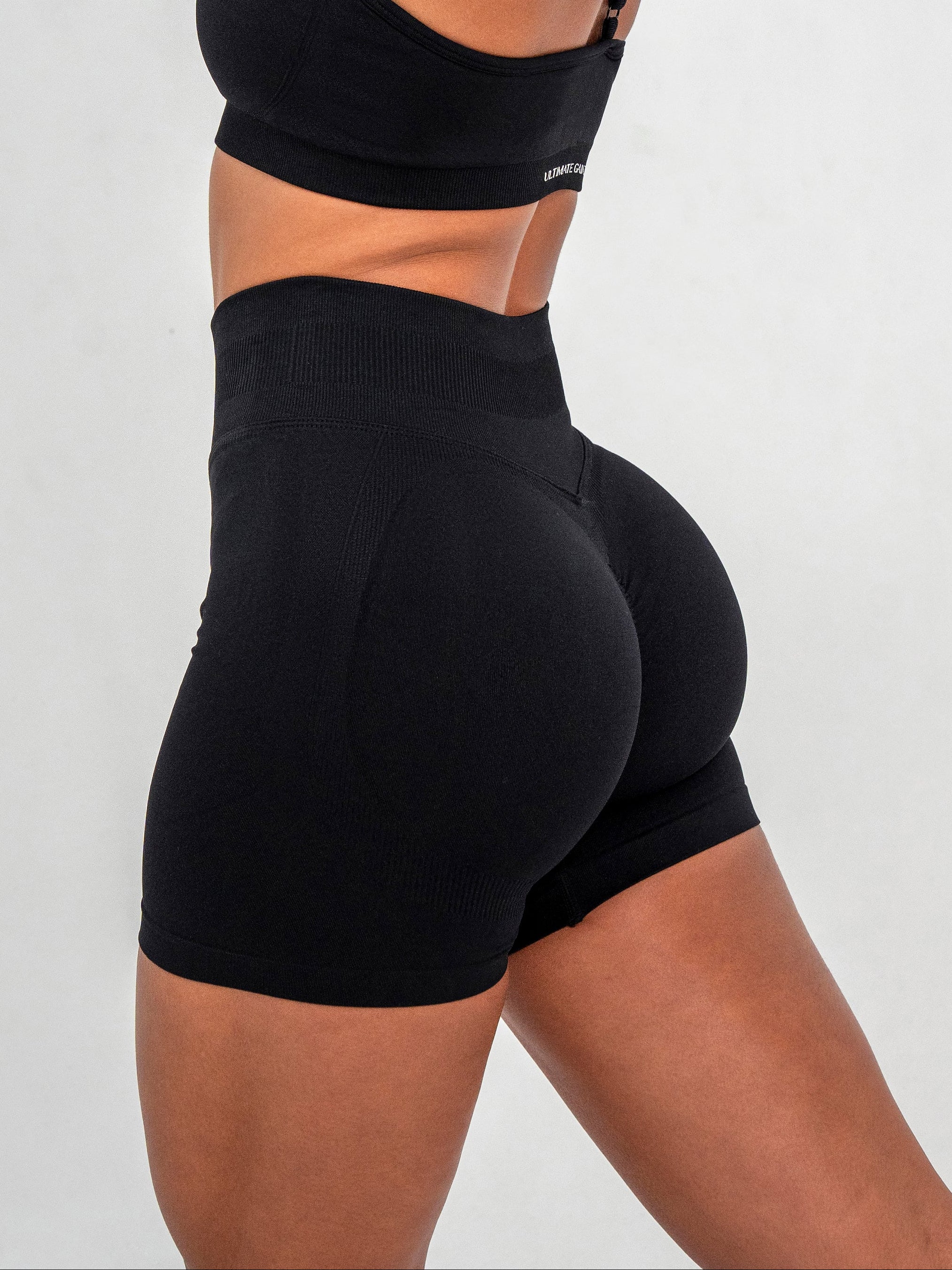 Luna | Short Scrunch Sin Costuras Premium - Negro