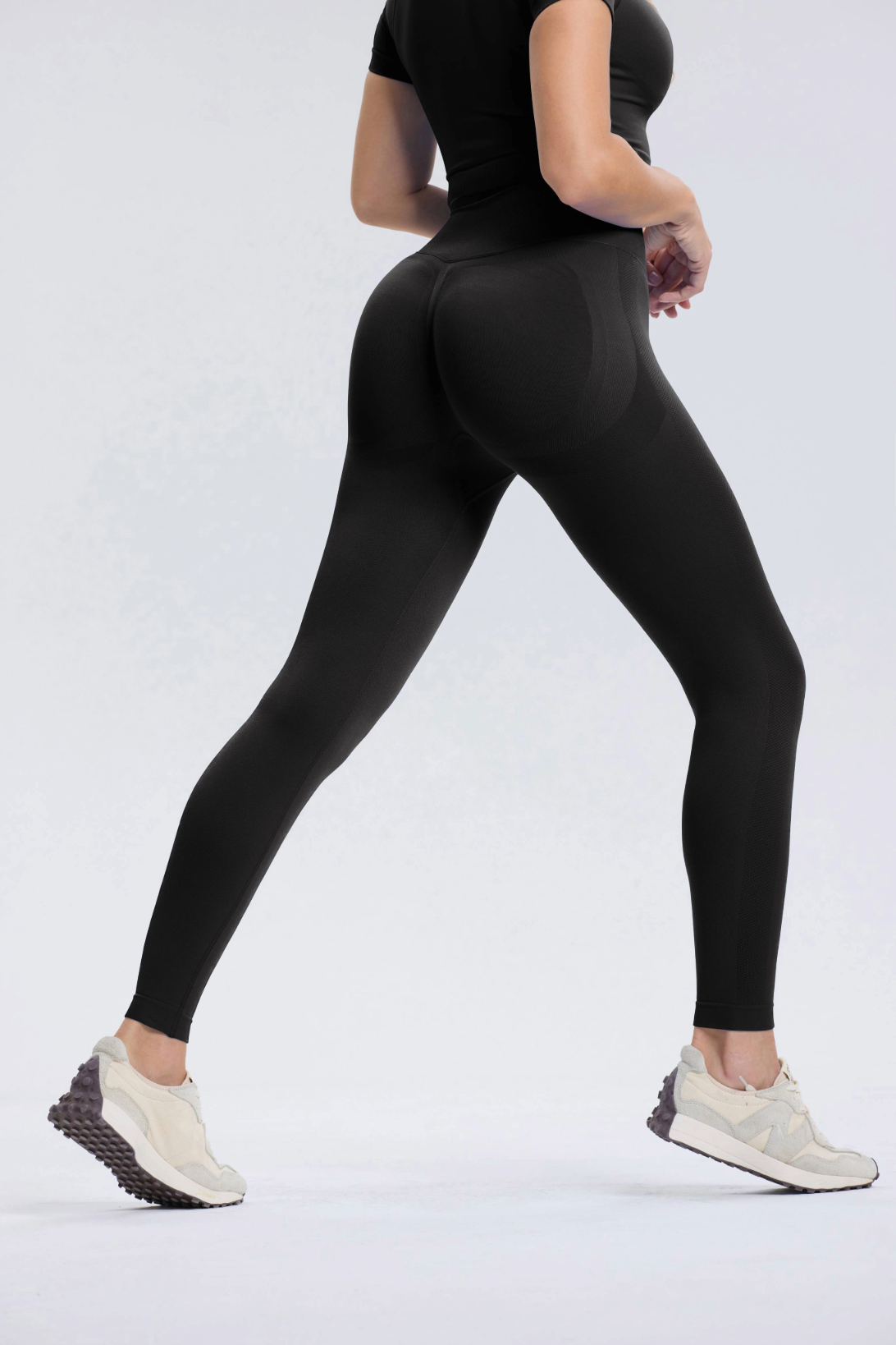 Leonie | Legging Scrunch - Negro