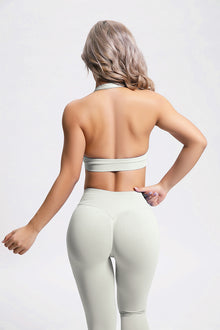 Beau | Top con soporte tipo halter – Marfil