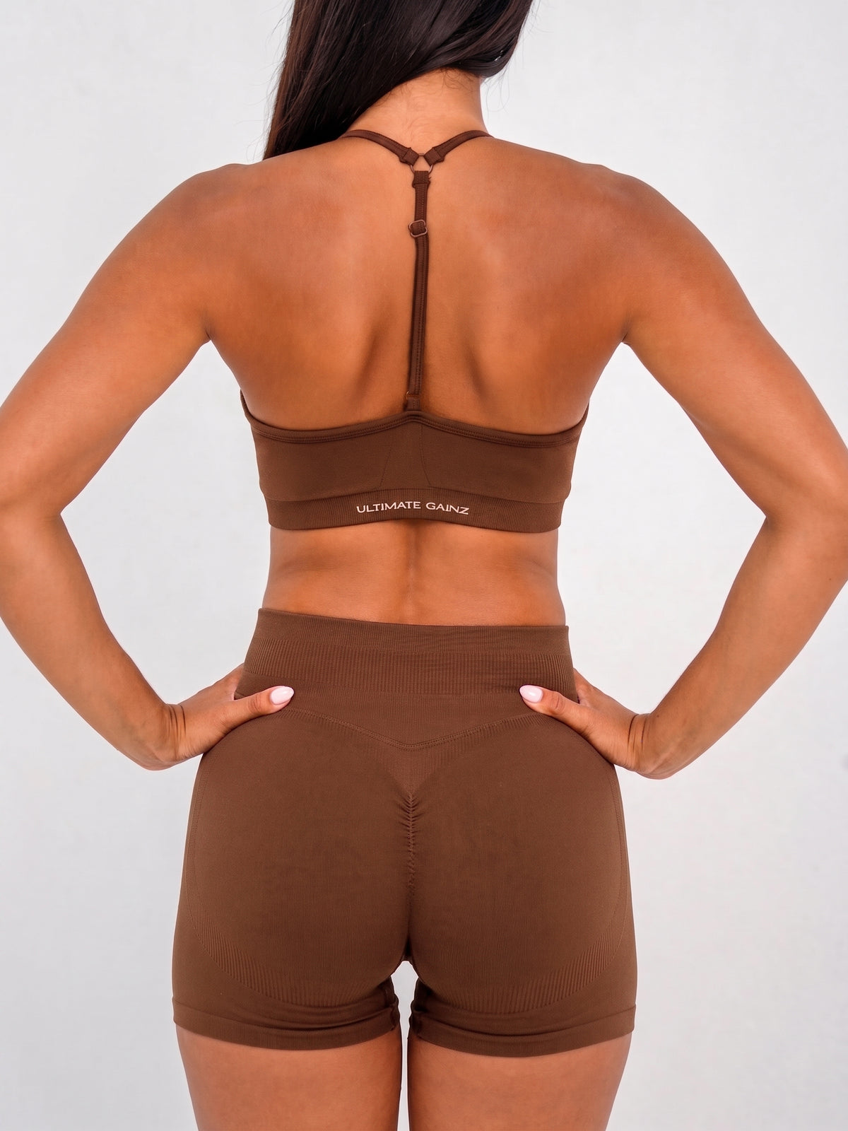 Luna | Premium Seamless Scrunch Short - Marrón