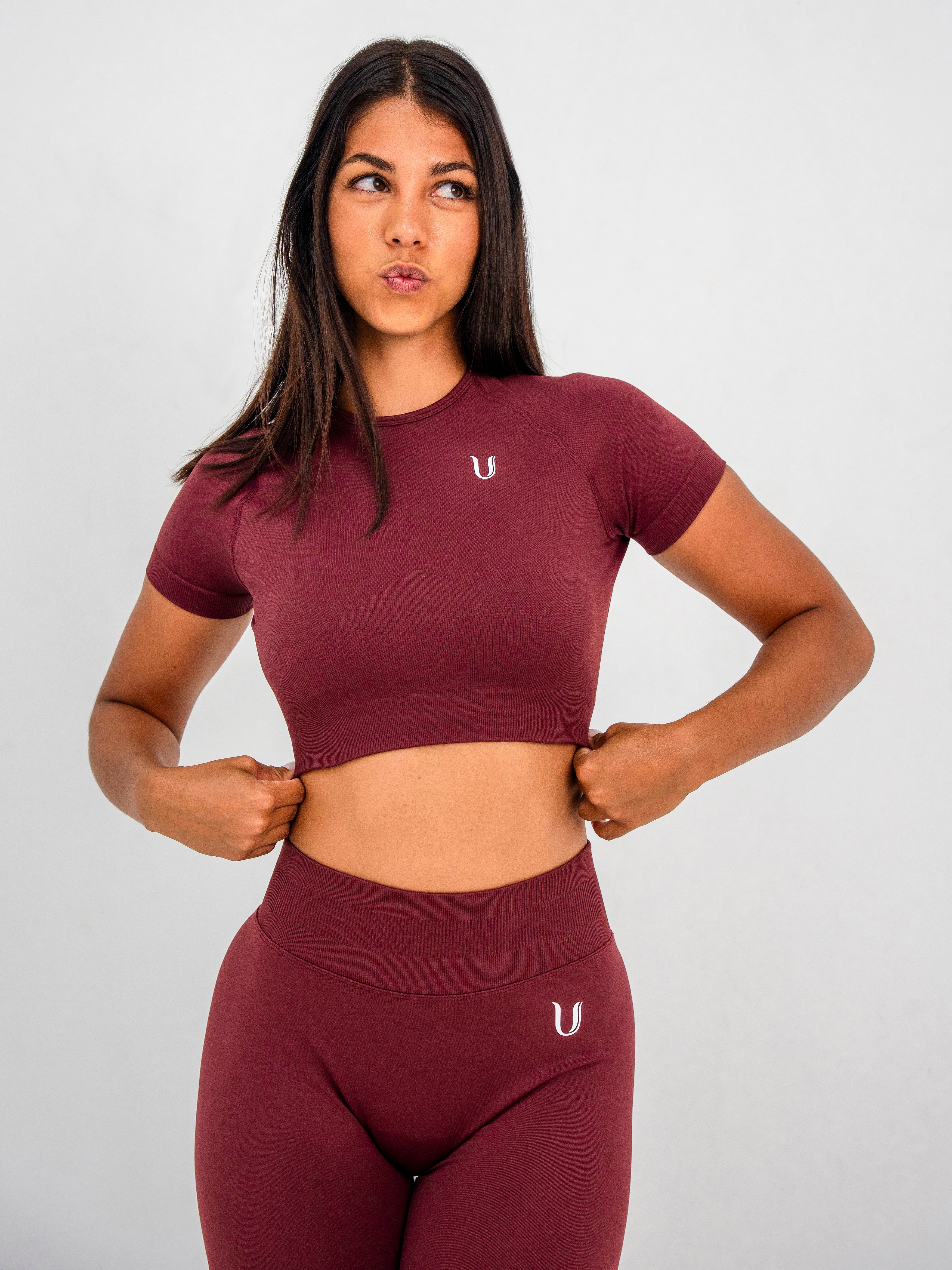 Luna | Crop Top Sin Costuras Premium - Burdeos